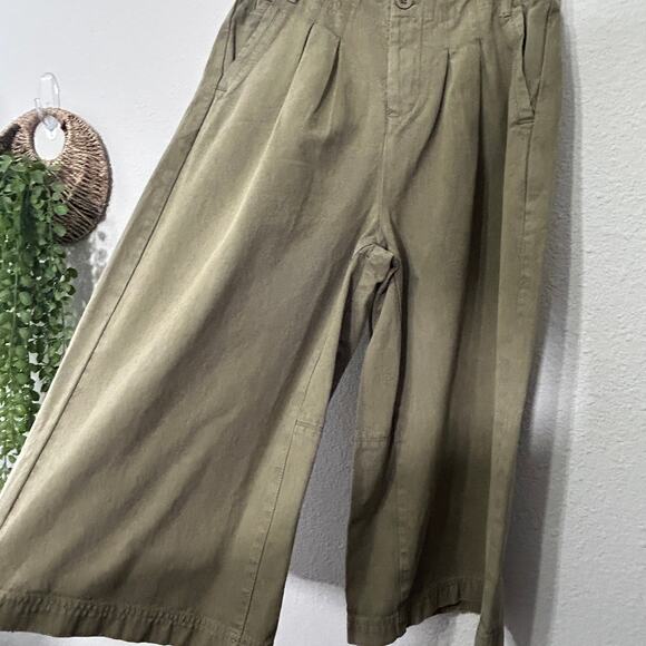 NEW Free People Hard Rain Mid Rise Cropped Gaucho Pants Green Sz 0 (Oversized) - Picture 7 of 16
